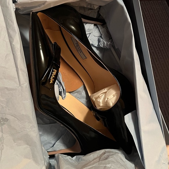Black Prada Heels 38 - Picture 3 of 8